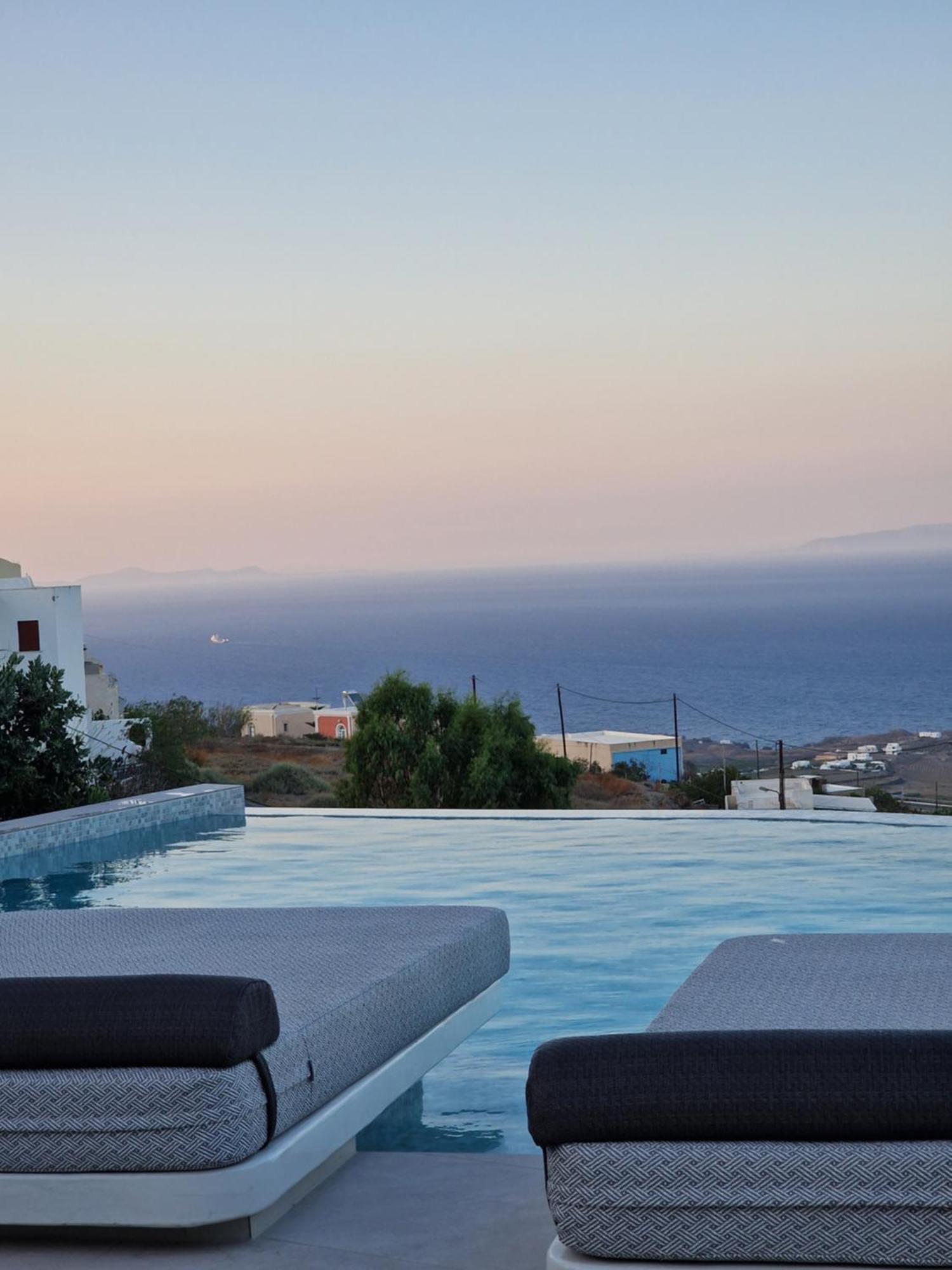 Cuore Santo Suites Fira  Exteriör bild