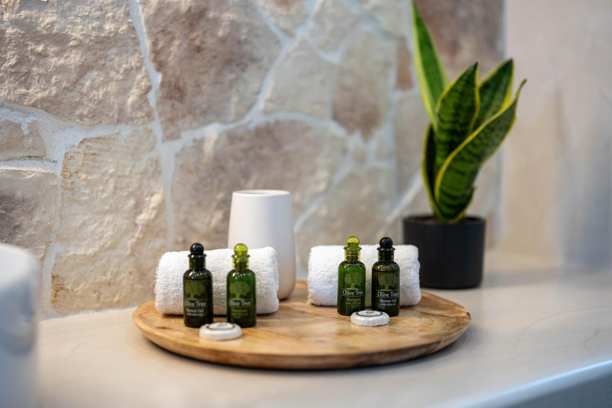 Cuore Santo Suites Fira  Rum bild