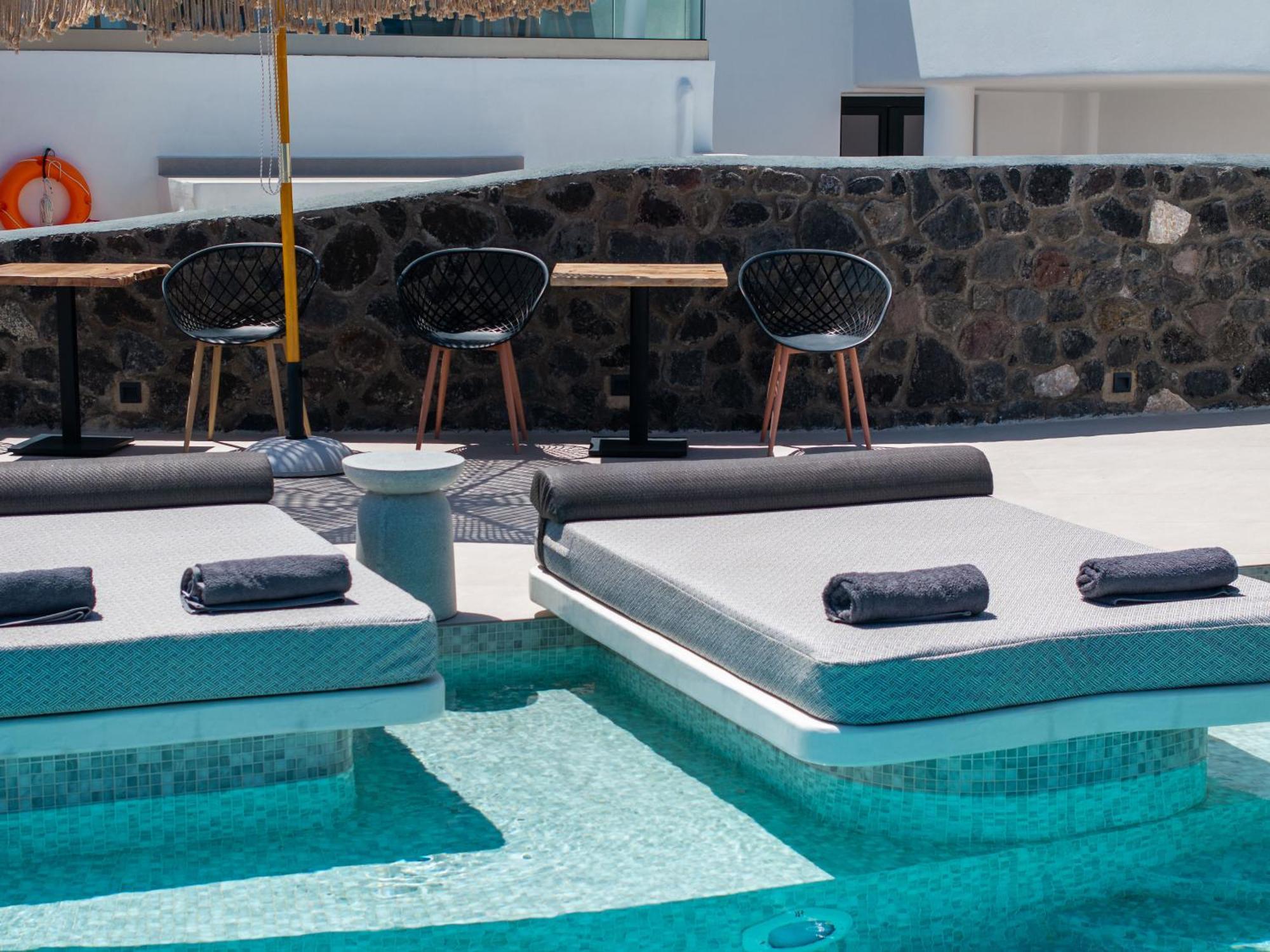 Cuore Santo Suites Fira  Exteriör bild